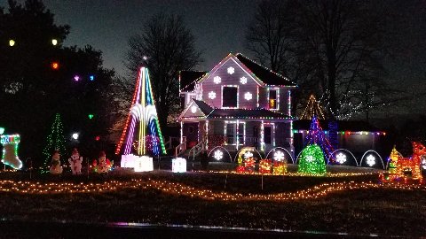 Lights on Milton — Christmas lights in Grand Rapids, OH