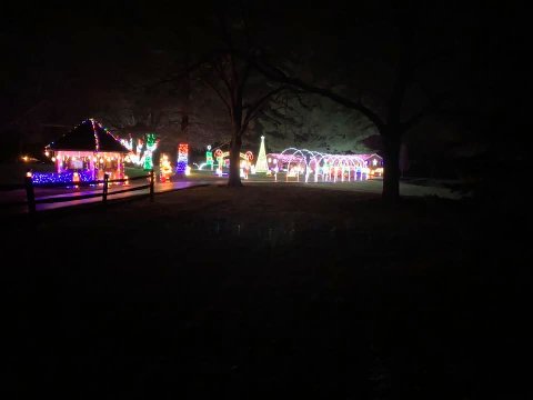 2426 Country Pl — Christmas lights in New Richmond, OH
