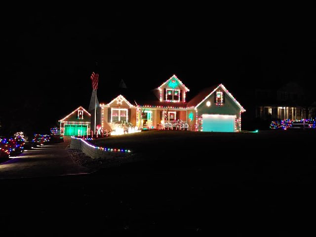 8305 Kimberly Ann Court — Christmas lights in West Chester, OH