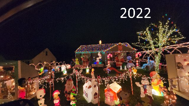 Lombardy Dr — Christmas lights in Fairfield, OH