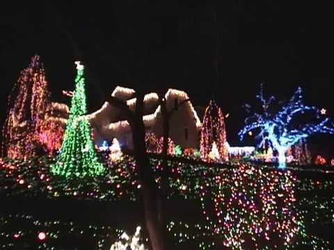 Collingwood Lights — Christmas lights in Alexandria, VA